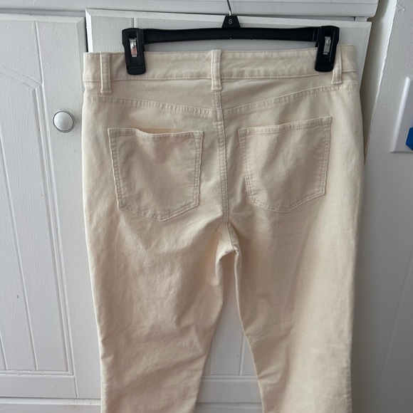 Talbots Cream Women's Pants and/or Jeans CORDUROY with Straight Legs and 5 Pkts - Picture 6 of 13